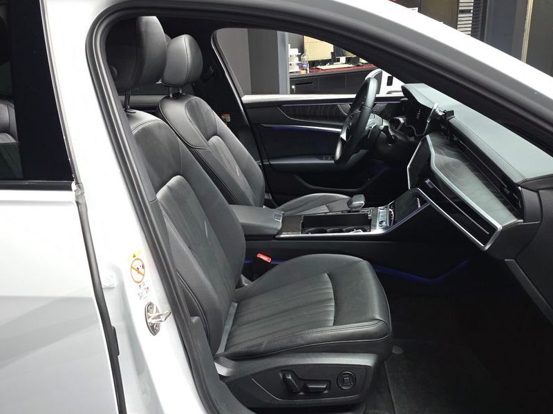 2023 Audi A6 45 TFSI Premium photo 11