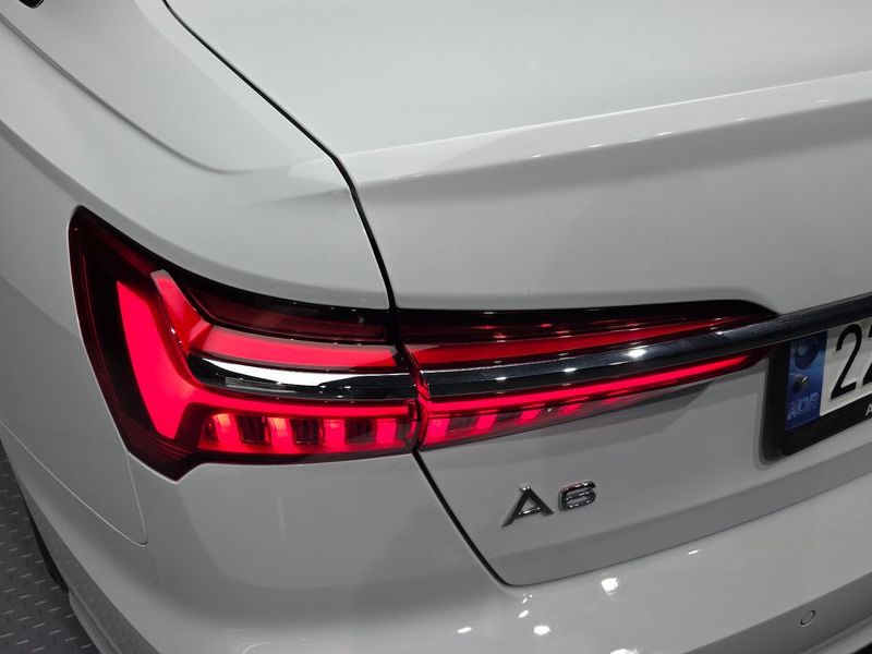2023 Audi A6 45 TFSI Premium photo 23