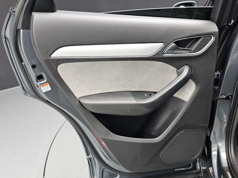 2015 Audi Q3 30 TDI Quattro Sport Line 8U photo 25