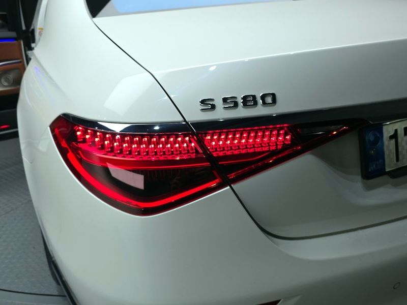 2022 Mercedes-Benz S-Class S580L 4MATIC photo 23