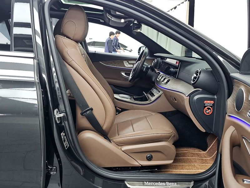 2023 Mercedes-Benz E-Class E250 Exclusive photo 11