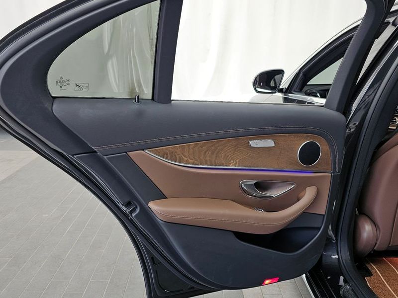 2023 Mercedes-Benz E-Class E250 Exclusive photo 25