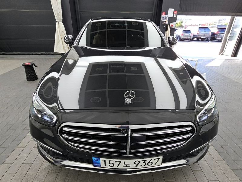 2023 Mercedes-Benz E-Class E250 Exclusive photo 26