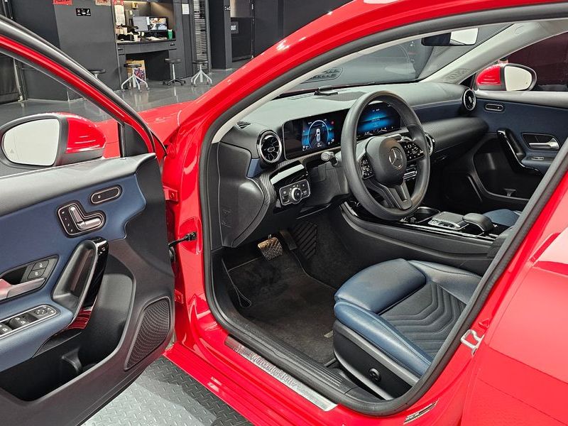 2019 Mercedes-Benz A-Class A220 Hatchback photo 10