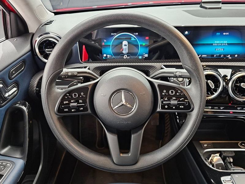 2019 Mercedes-Benz A-Class A220 Hatchback photo 13