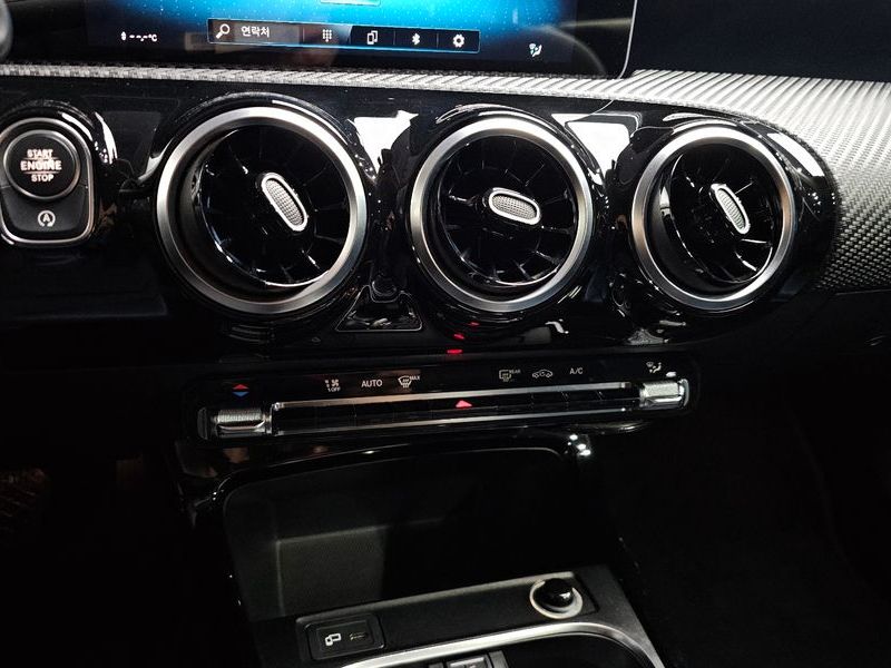 2019 Mercedes-Benz A-Class A220 Hatchback photo 18
