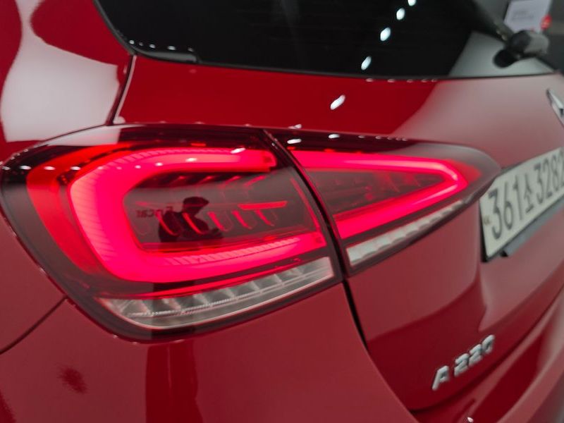 2019 Mercedes-Benz A-Class A220 Hatchback photo 23