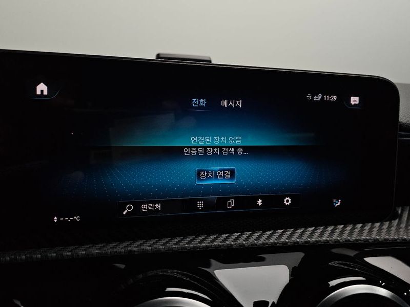 2019 Mercedes-Benz A-Class A220 Hatchback photo 29