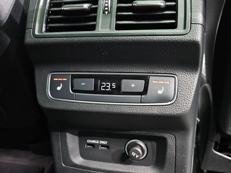 2022 Audi Q5 40 TDI Quattro Sportback photo 16
