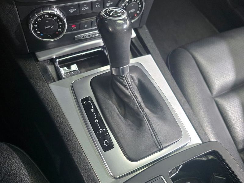 2012 Mercedes-Benz C-Class C200 CGI AVANTGARDE photo 9