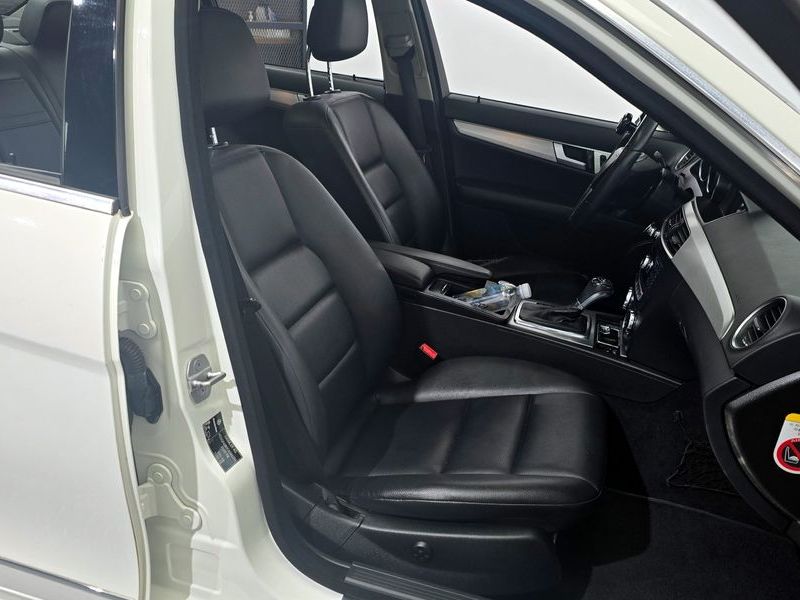 2012 Mercedes-Benz C-Class C200 CGI AVANTGARDE photo 12