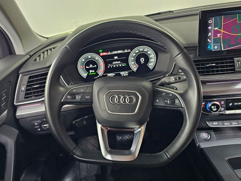 2022 Audi Q5 40 TDI Quattro photo 13