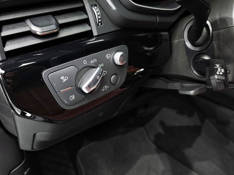 2021 Audi A4 40 TFSI Premium photo 16