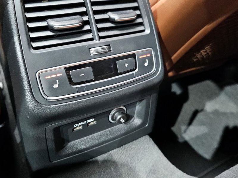 2021 Audi A4 40 TFSI Premium photo 17