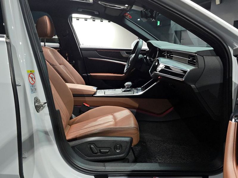 2021 Audi A6 45 TFSI Premium photo 11