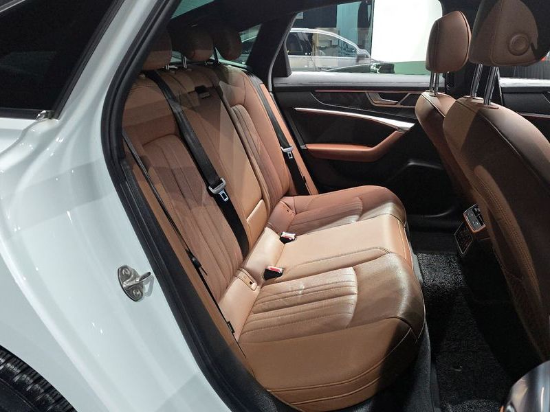 2021 Audi A6 45 TFSI Premium photo 12