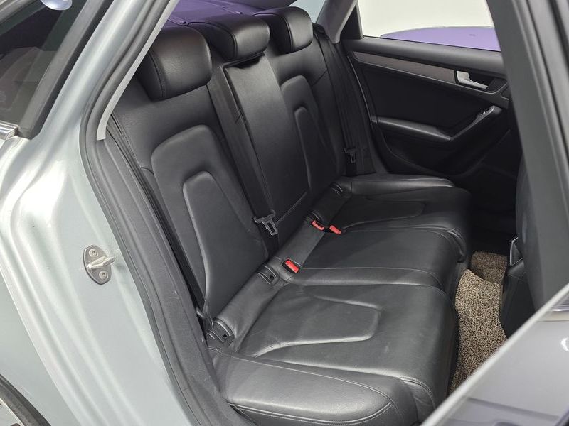 2013 Audi A4 2.0 TDI dynamic B8 photo 12