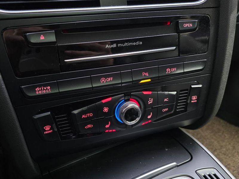 2013 Audi A4 2.0 TDI dynamic B8 photo 16