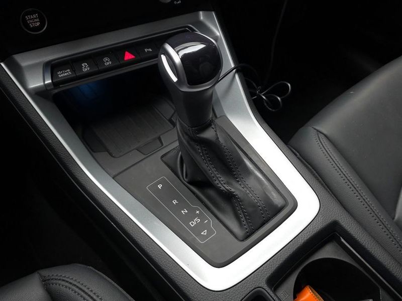 2023 Audi Q3 35 TDI Premium photo 9