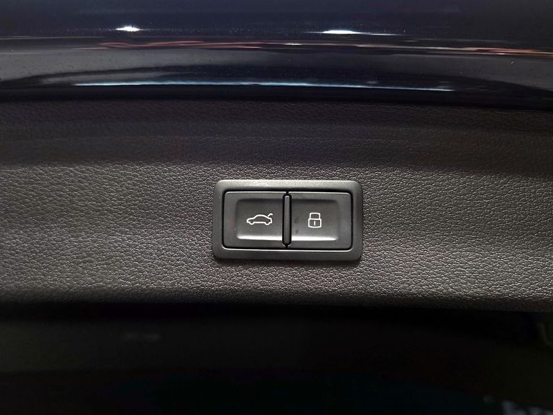 2023 Audi Q3 35 TDI Premium photo 27