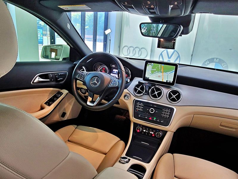 2016 Mercedes-Benz A-Class GLA200 d photo 8