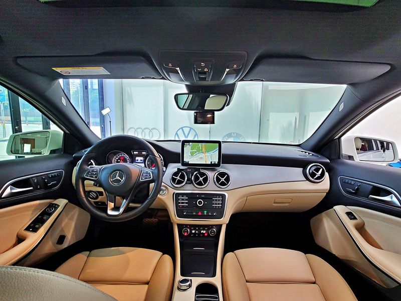2016 Mercedes-Benz A-Class GLA200 d photo 9