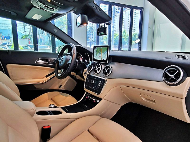 2016 Mercedes-Benz A-Class GLA200 d photo 12