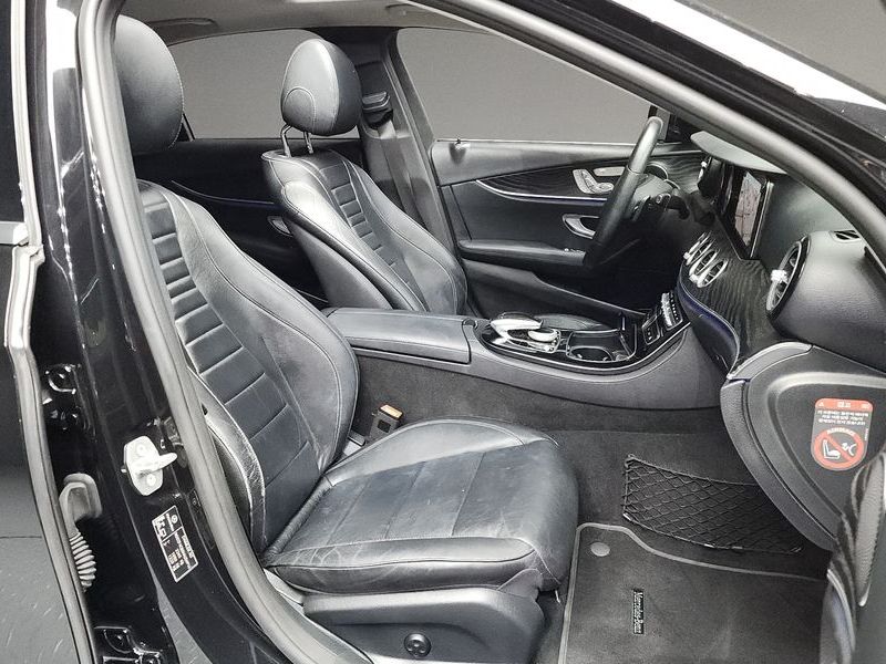 2017 Mercedes-Benz E-Class E200 Avantgarde photo 11