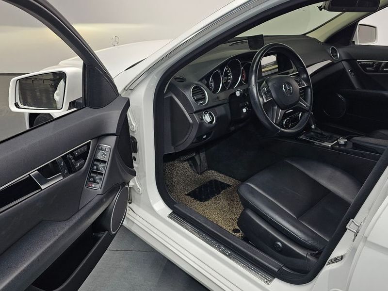 2014 Mercedes-Benz C-Class C220 CDI photo 11