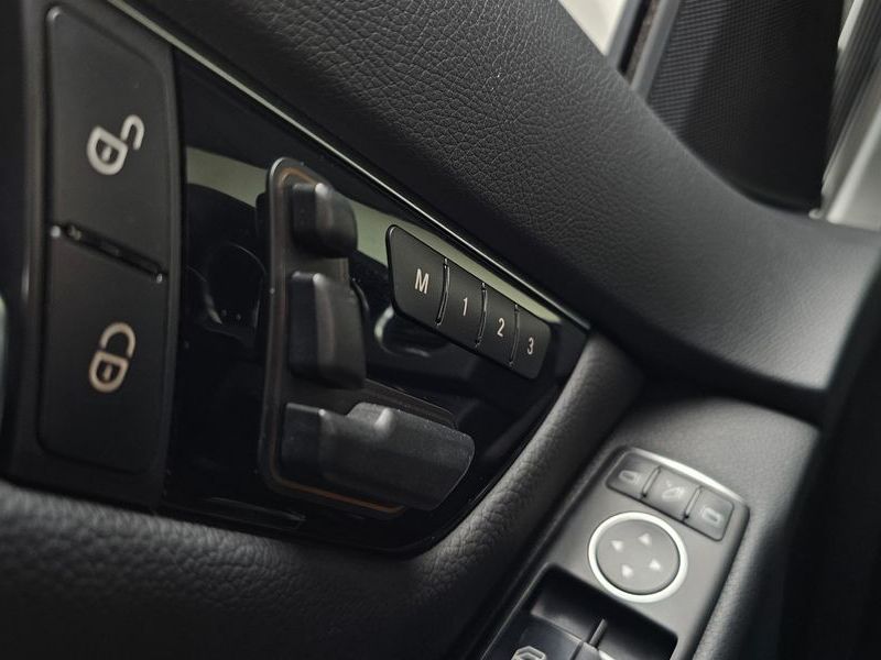 2014 Mercedes-Benz C-Class C220 CDI photo 17