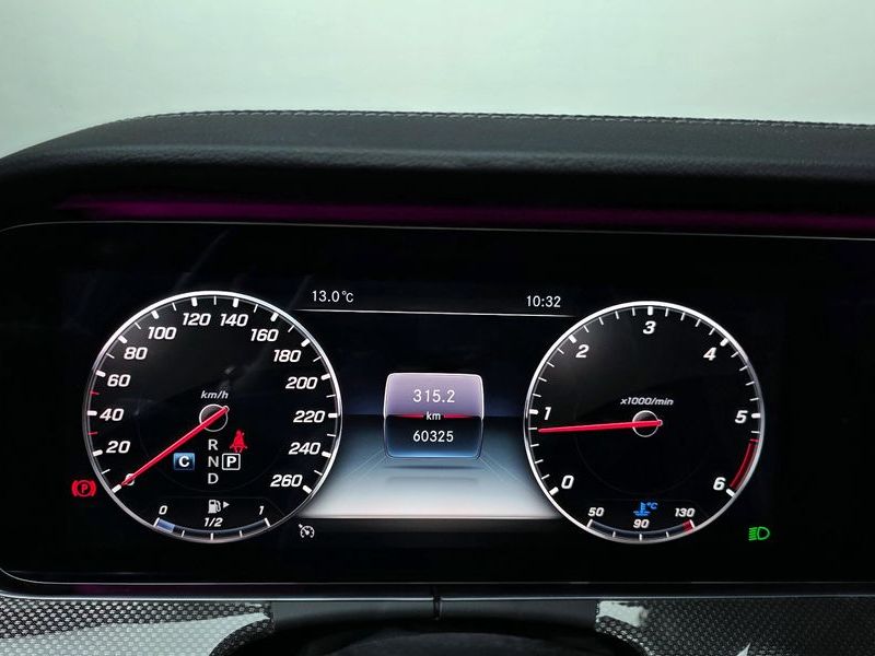 2019 Mercedes-Benz S-Class CLS300d AMG Line photo 8