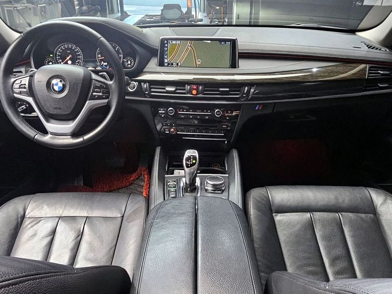 2017 BMW X6 xDrive 30d photo 7