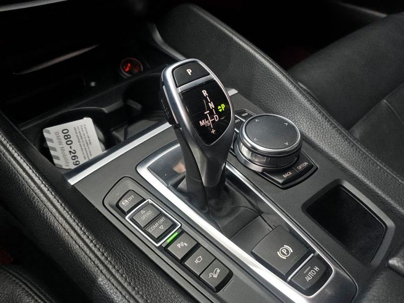 2017 BMW X6 xDrive 30d photo 9