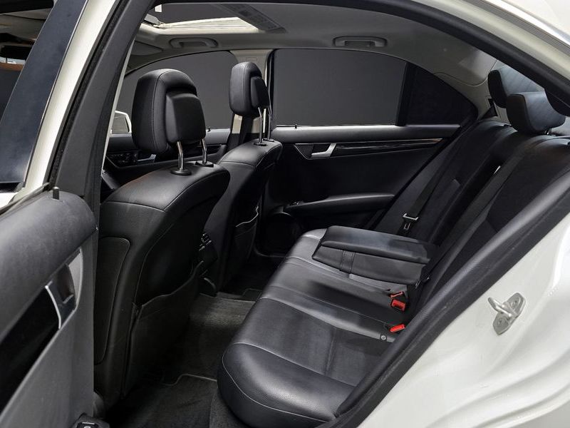 2014 Mercedes-Benz C-Class C200 CGI photo 12
