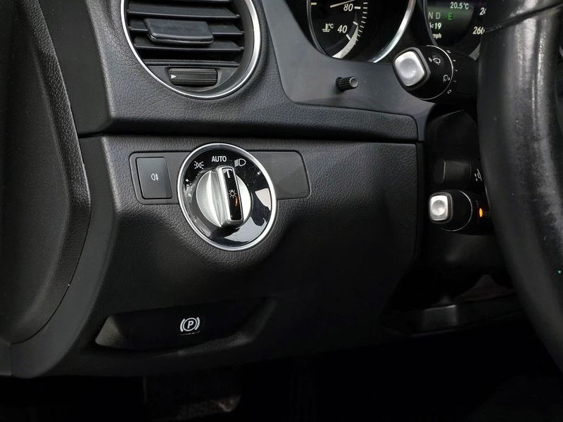 2014 Mercedes-Benz C-Class C200 CGI photo 14