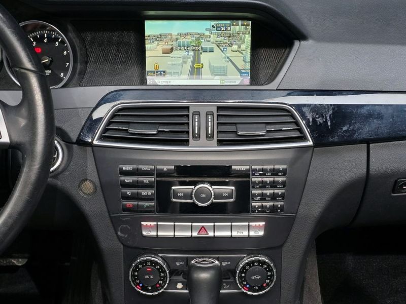 2014 Mercedes-Benz C-Class C200 CGI photo 17