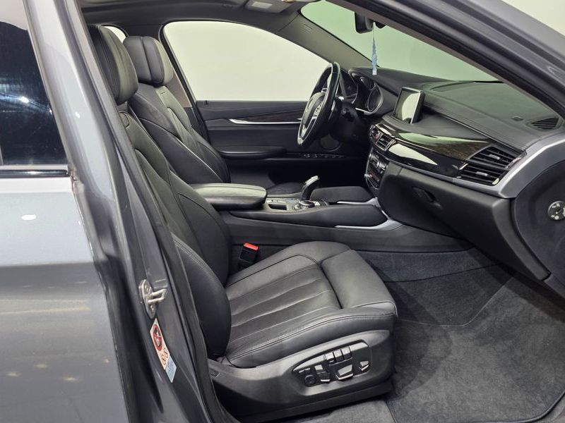 2016 BMW X6 xDrive 40d photo 11