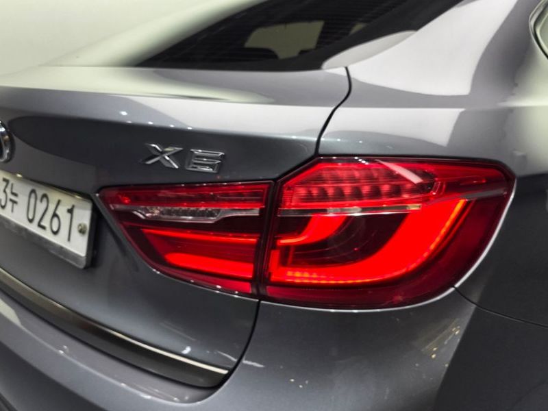 2016 BMW X6 xDrive 40d photo 23