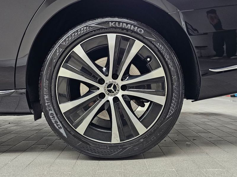 2020 Mercedes-Benz E-Class E300e 4MATIC Exclusive photo 21