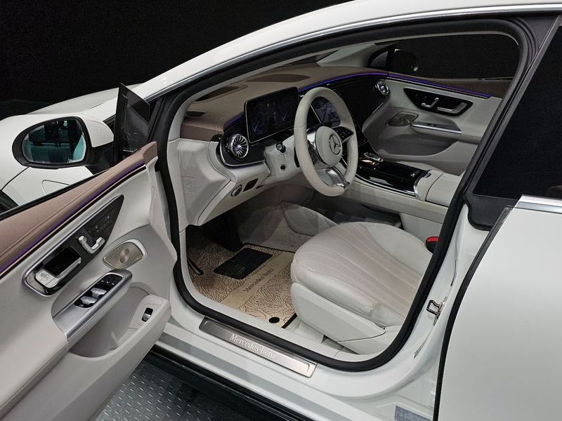 2023 Mercedes-Benz EQE V295 EQE350 4MATIC photo 10
