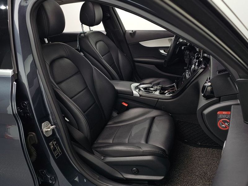 2016 Mercedes-Benz C-Class C220 d Avantgarde photo 11