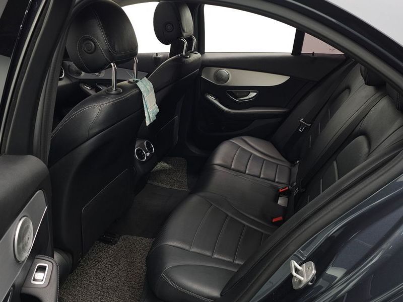 2016 Mercedes-Benz C-Class C220 d Avantgarde photo 12