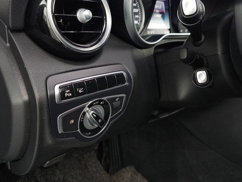 2016 Mercedes-Benz C-Class C220 d Avantgarde photo 17