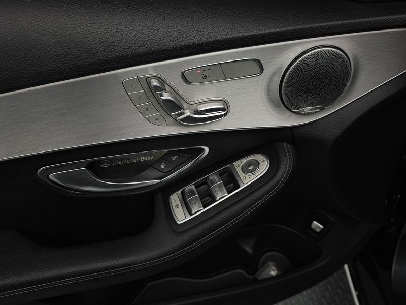 2016 Mercedes-Benz C-Class C220 d Avantgarde photo 18