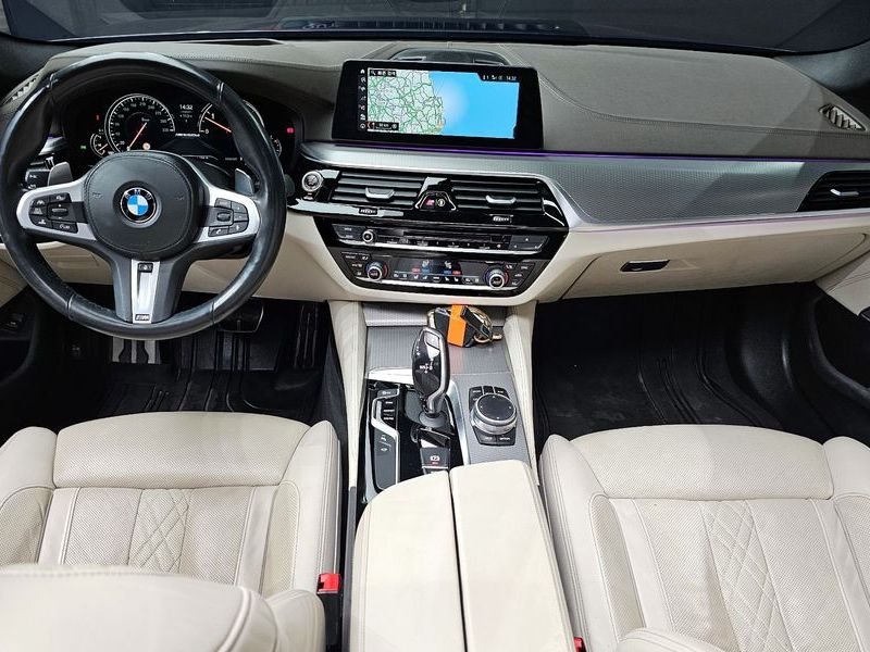 2018 BMW 5 Series M550d xDrive photo 7