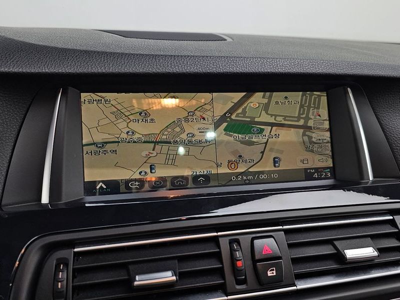 2016 BMW 5 Series 520d M Aero Dynamic photo 14