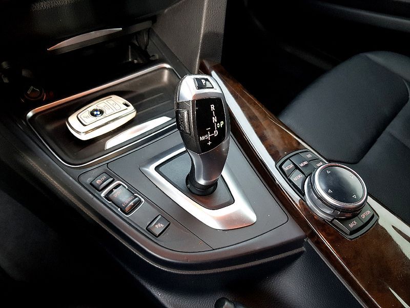 2014 BMW 3 Series GT 320d photo 13