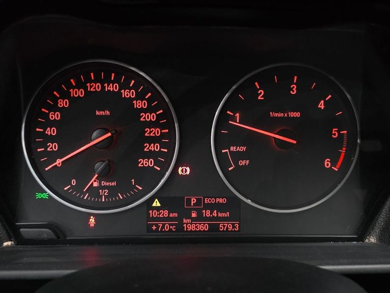 2014 BMW 1시리즈 118d Urban 5Dr photo 8