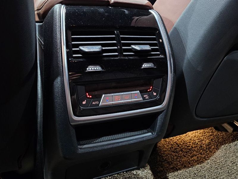 2020 BMW X6 M50i photo 17