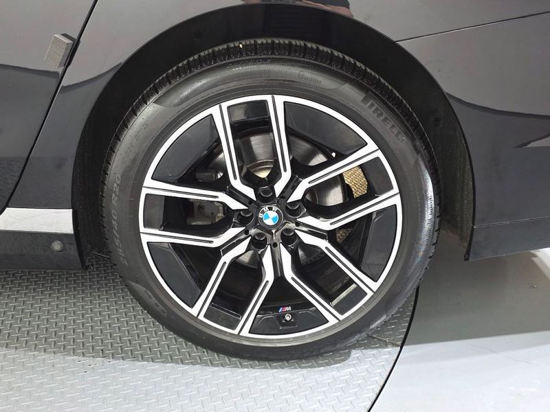 2024 BMW 7 Series 740d xDrive M Sport photo 22
